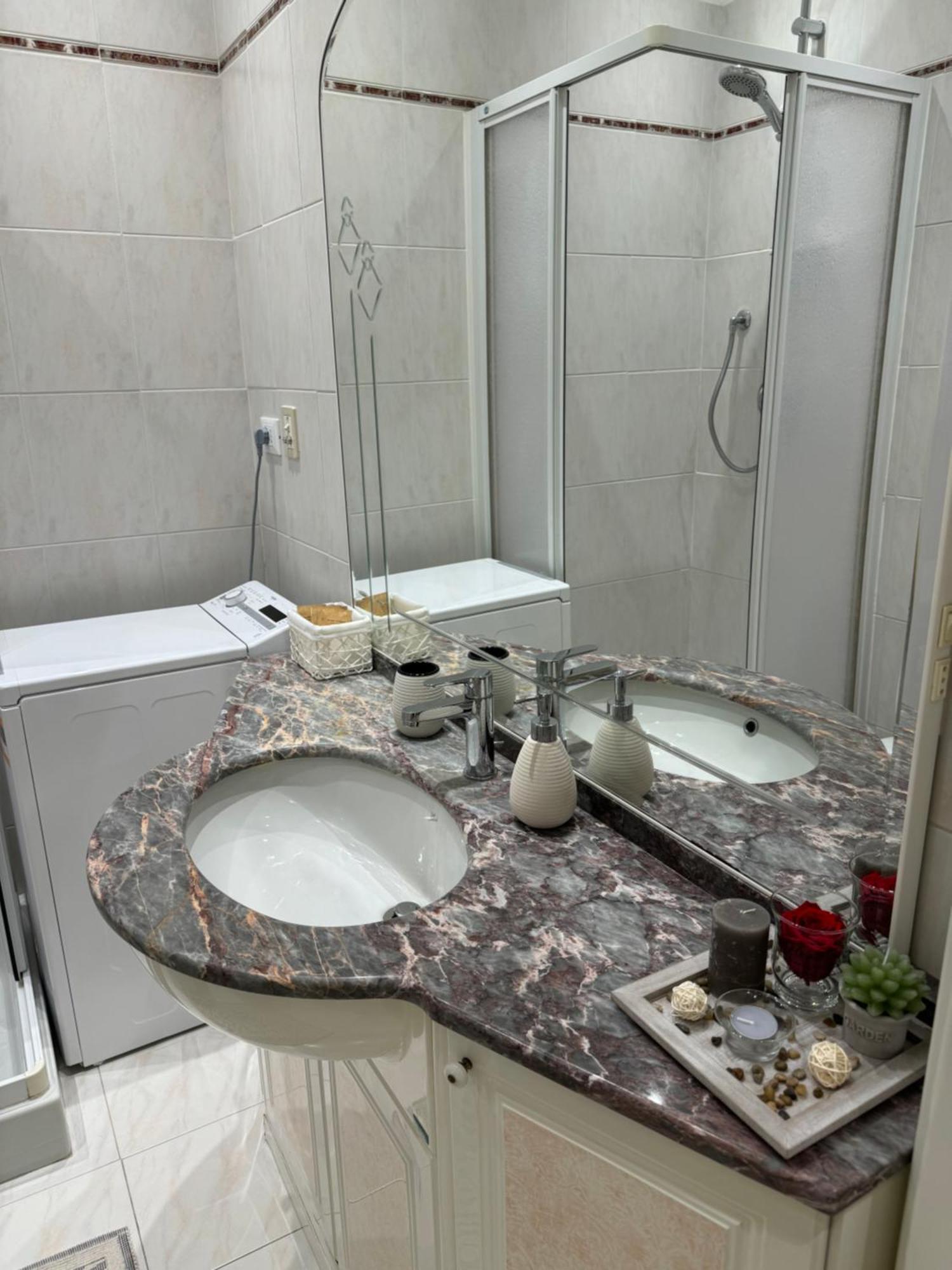 Casa Sarah Apartment Sanremo Luaran gambar